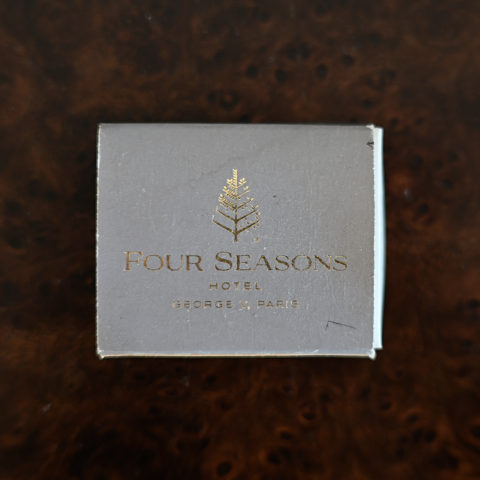 Four Seasons Hotel George V Paris matchbox, front